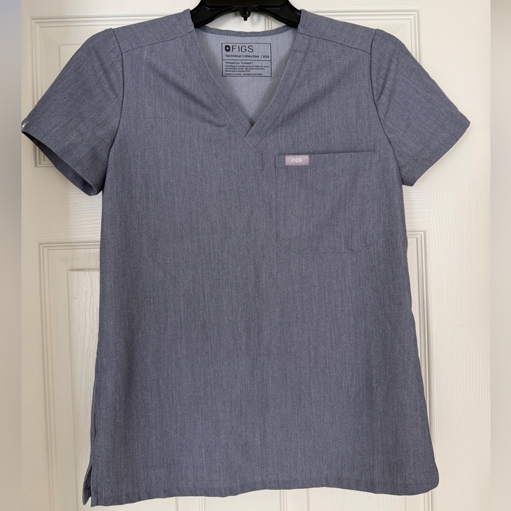 Women’s Figs Scrub Top